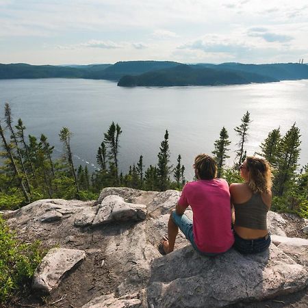 Au Sommet du Fjord Vandrerhjem Sacre-Coeur Eksteriør bilde
